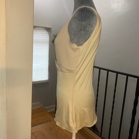 SPANX Faux Wrap Shapewear Sleeveless Cami Womens Sz XL Beige Minimalist Surplice - Picture 7 of 8